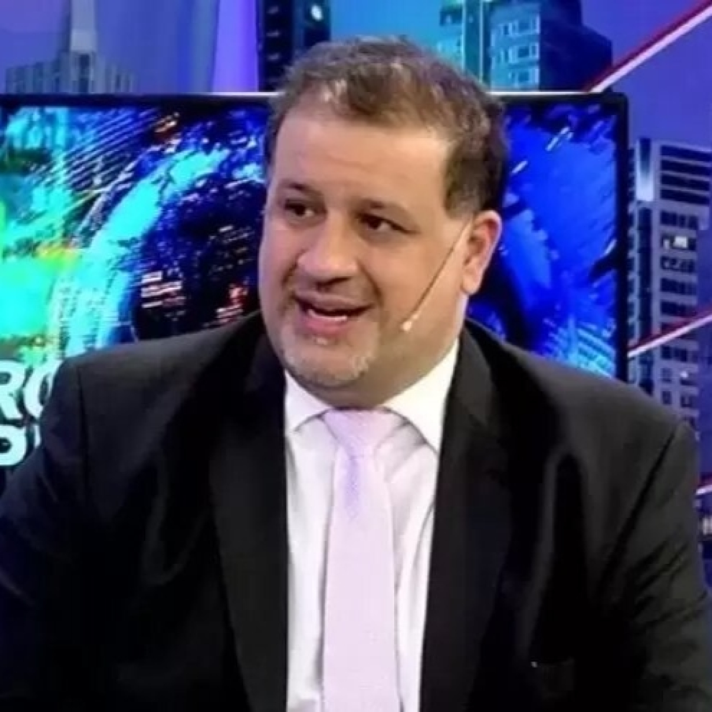 Fabián Medina @fabian700 (Economista) La Usina