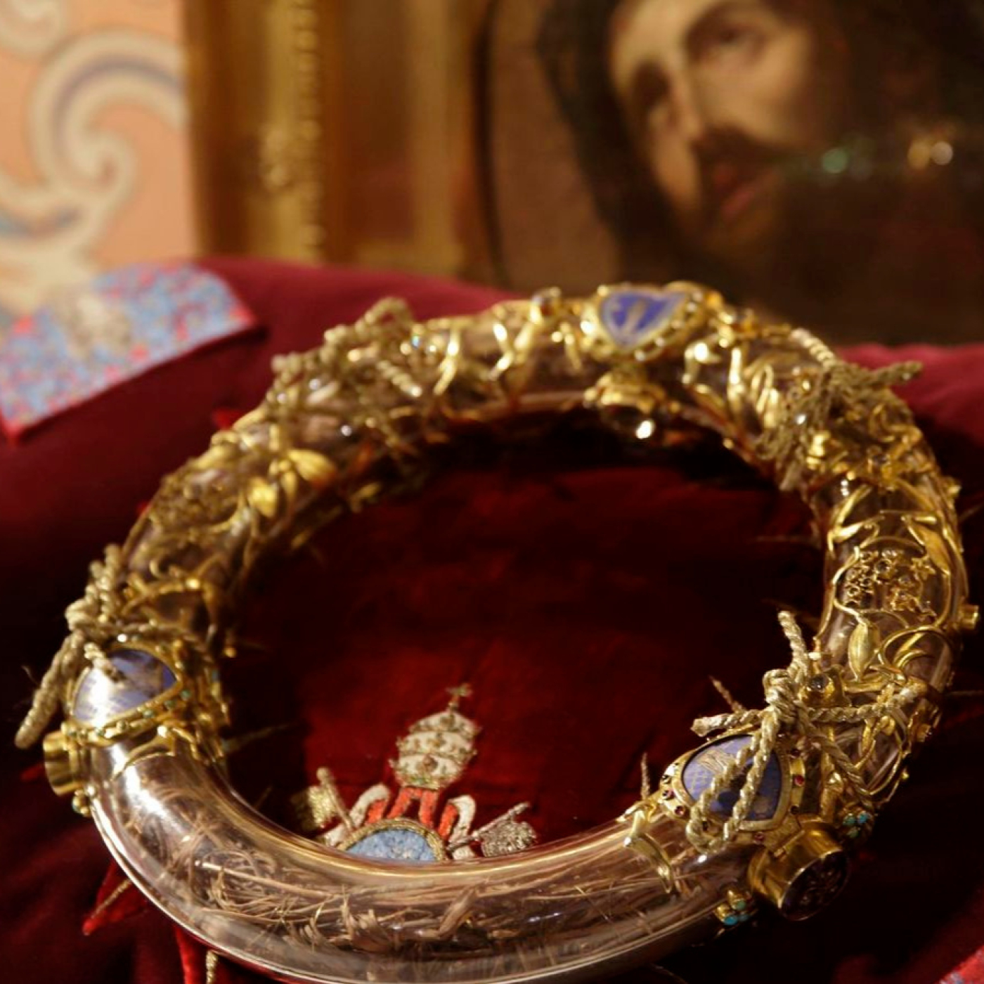 Grandes misterios de la fe: La Corona de Espinas · El Santo Grial