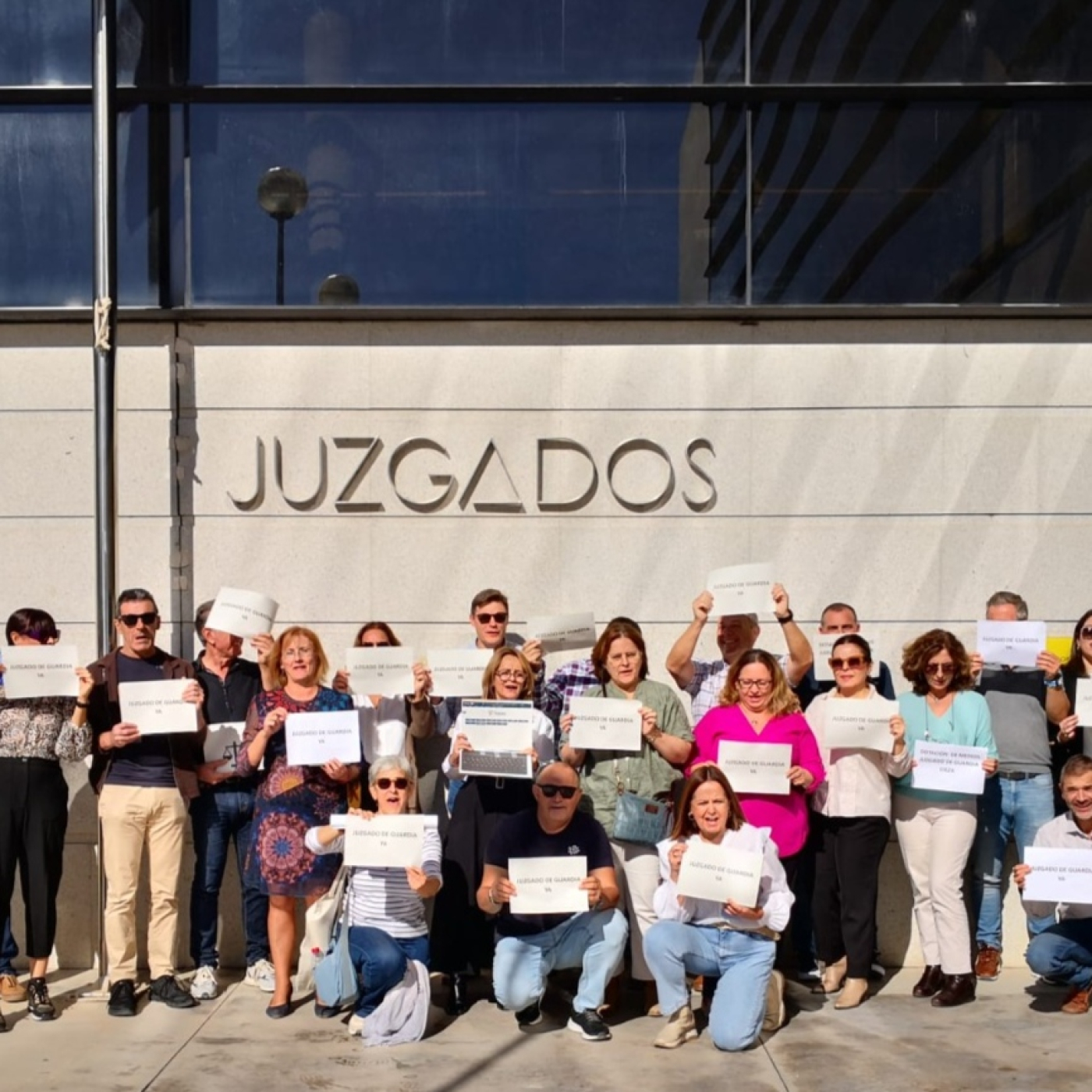 Entrevista a Flora Martínez García, Responsable del Sector de Justicia de CCOO en Murcia episode artwork