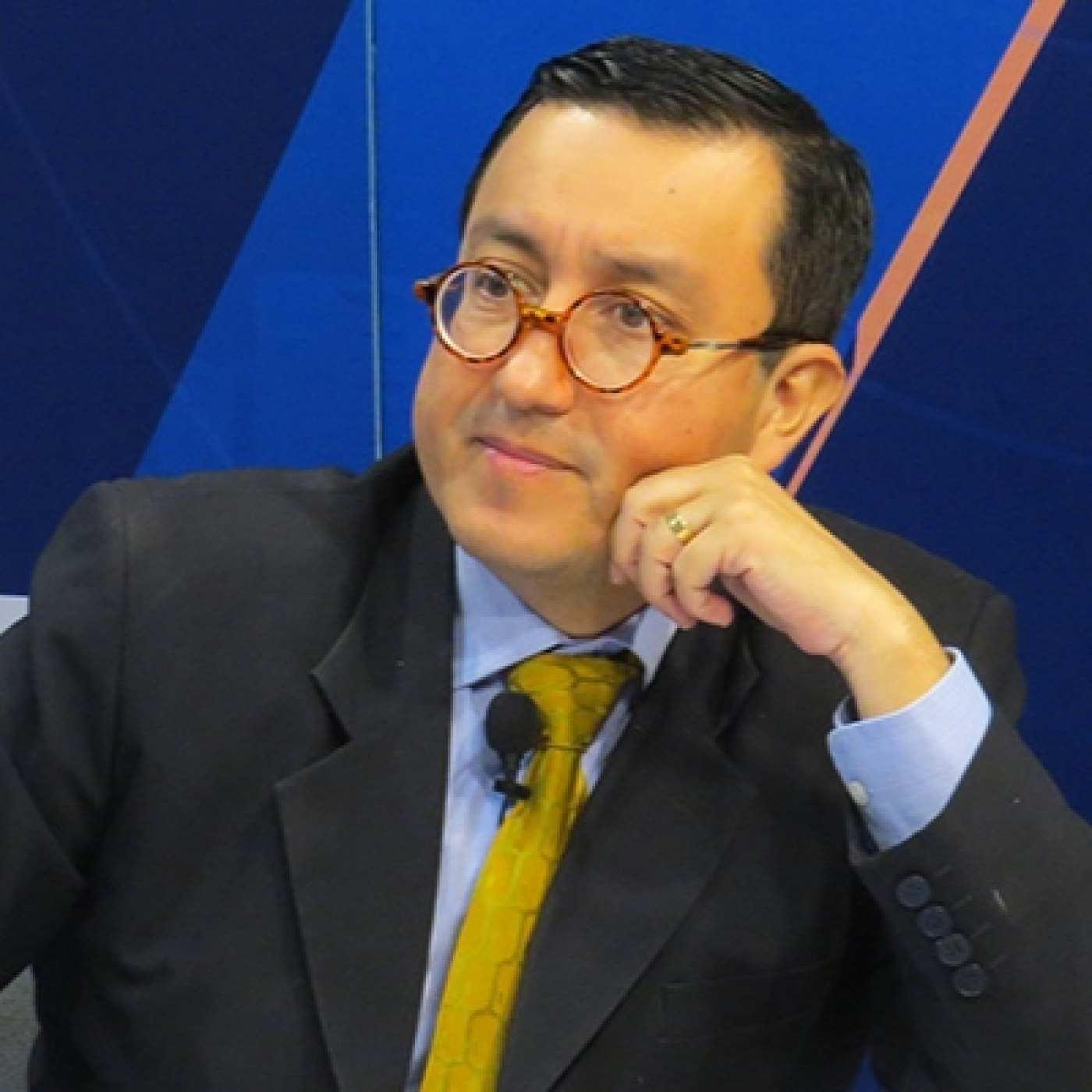 Glatzer Tuesta – Editorial 03 de octubre de 2023 episode artwork