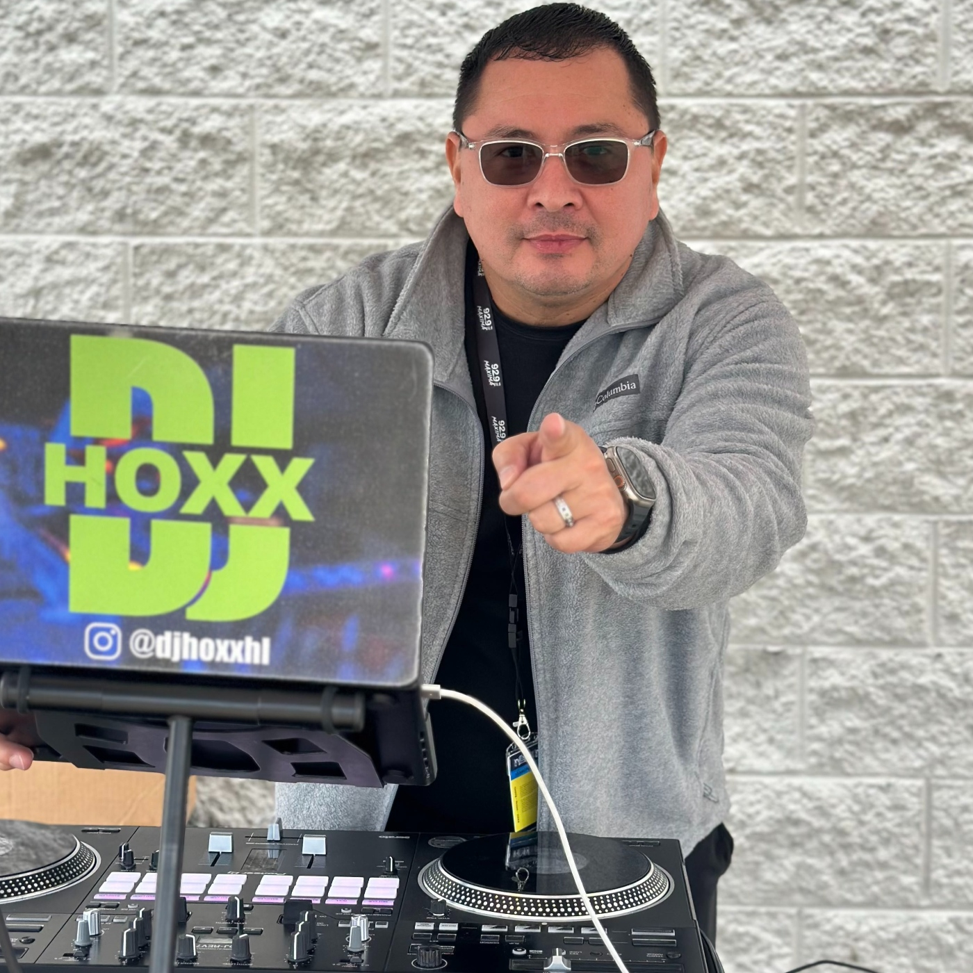 DJ HOXX @henryloor