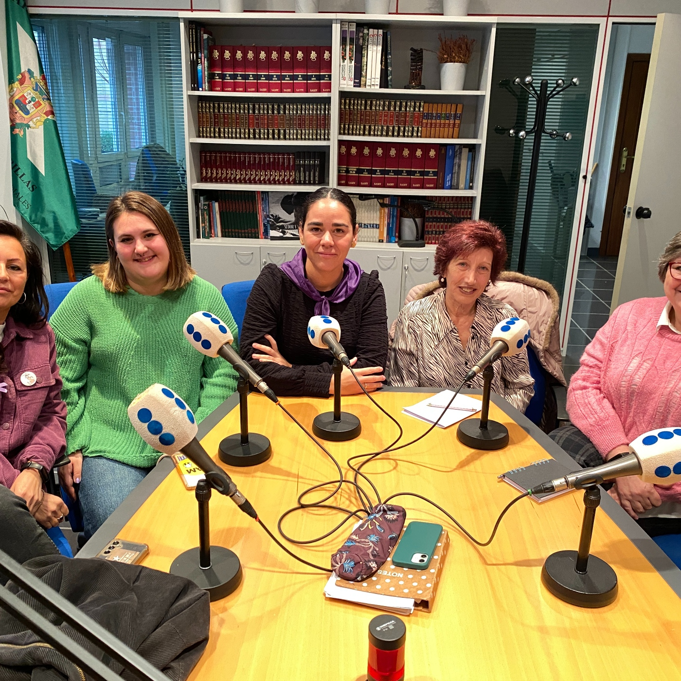 Tertulia con motivo del 25-N, Día de la Eliminación de la Violencia contra las Mujeres episode artwork