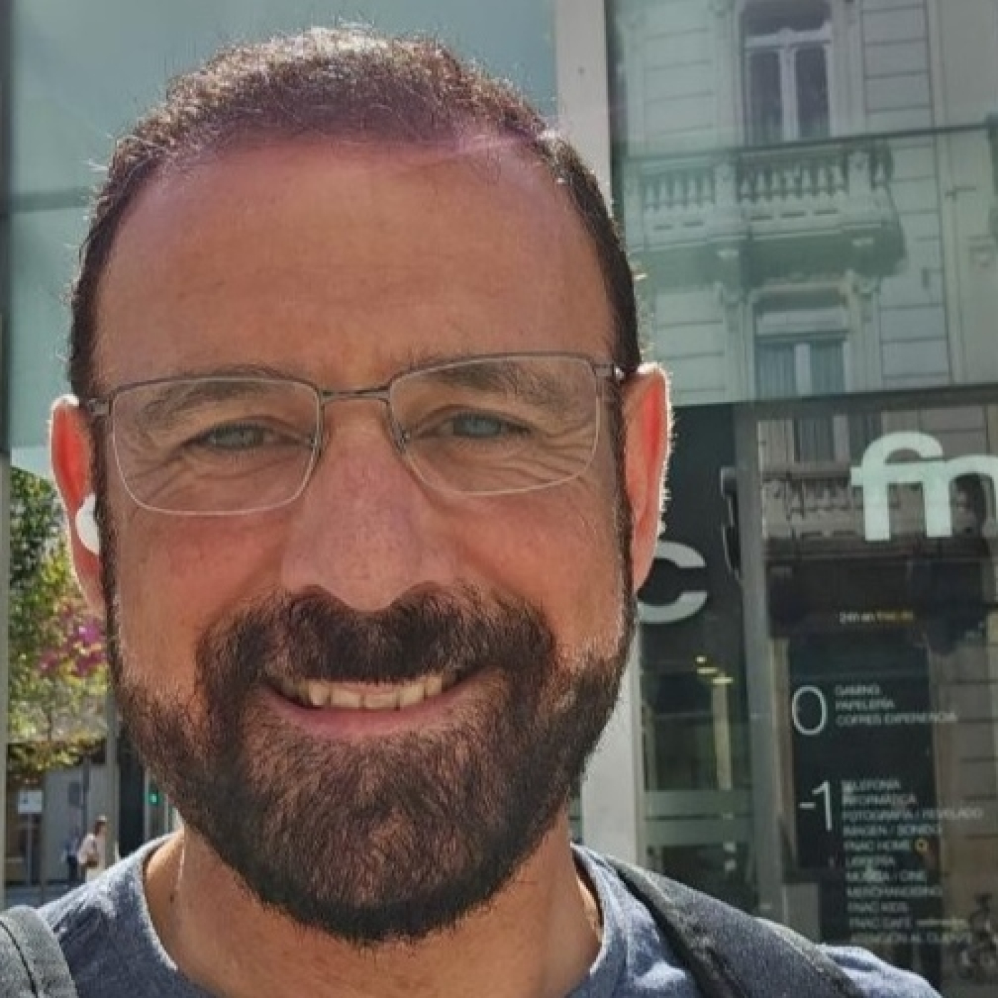 Cándido Otero: "En Lourdes siempre encontramos alegría en medio del sufrimiento" episode artwork