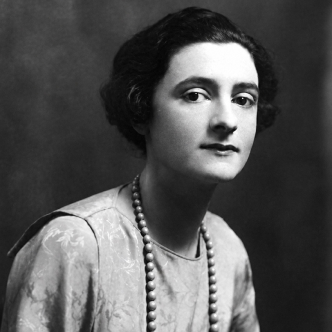 T06E30: Mercedes de Acosta (1892-1968), escritora, dramaturga y diseñadora estadounidense