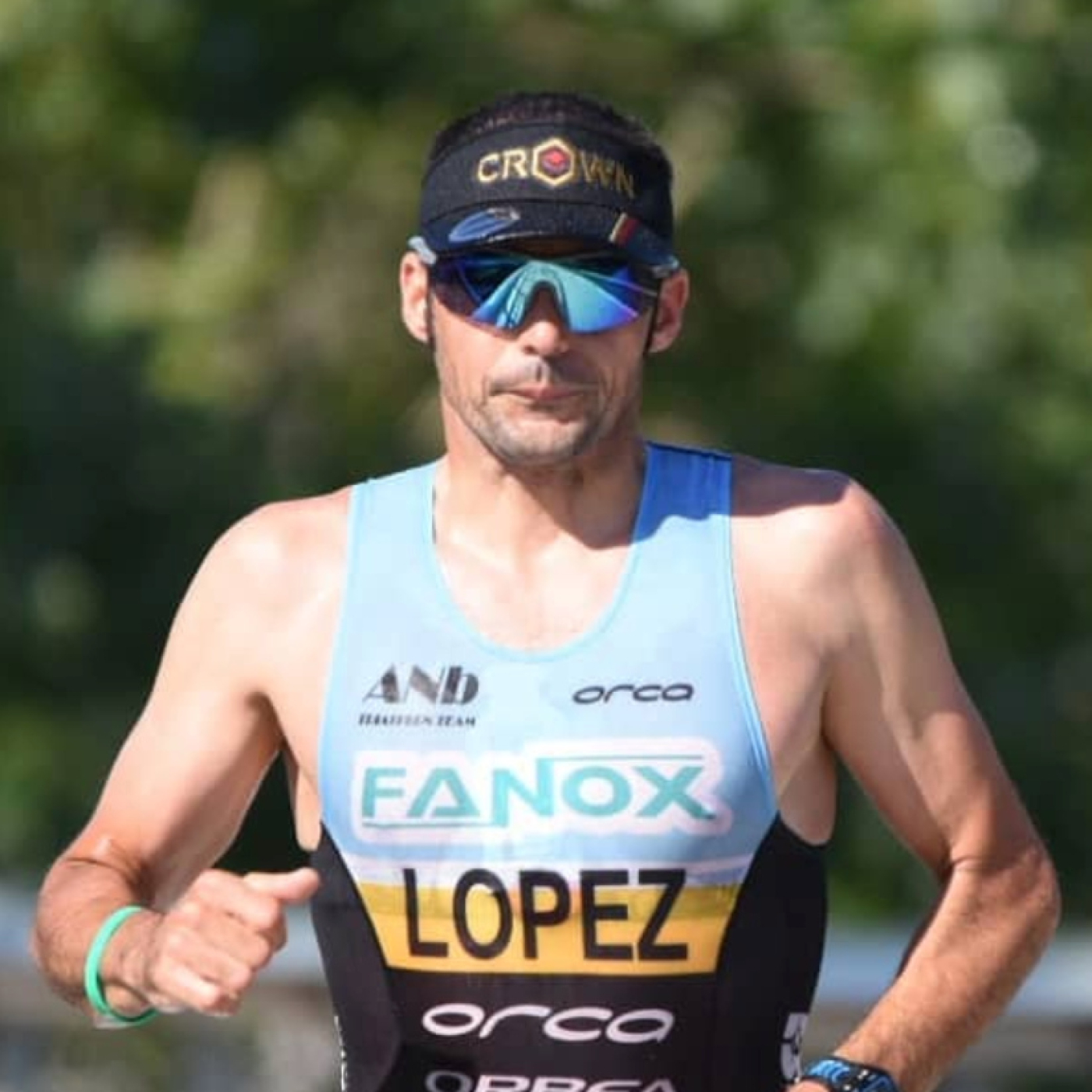Acento Runner
