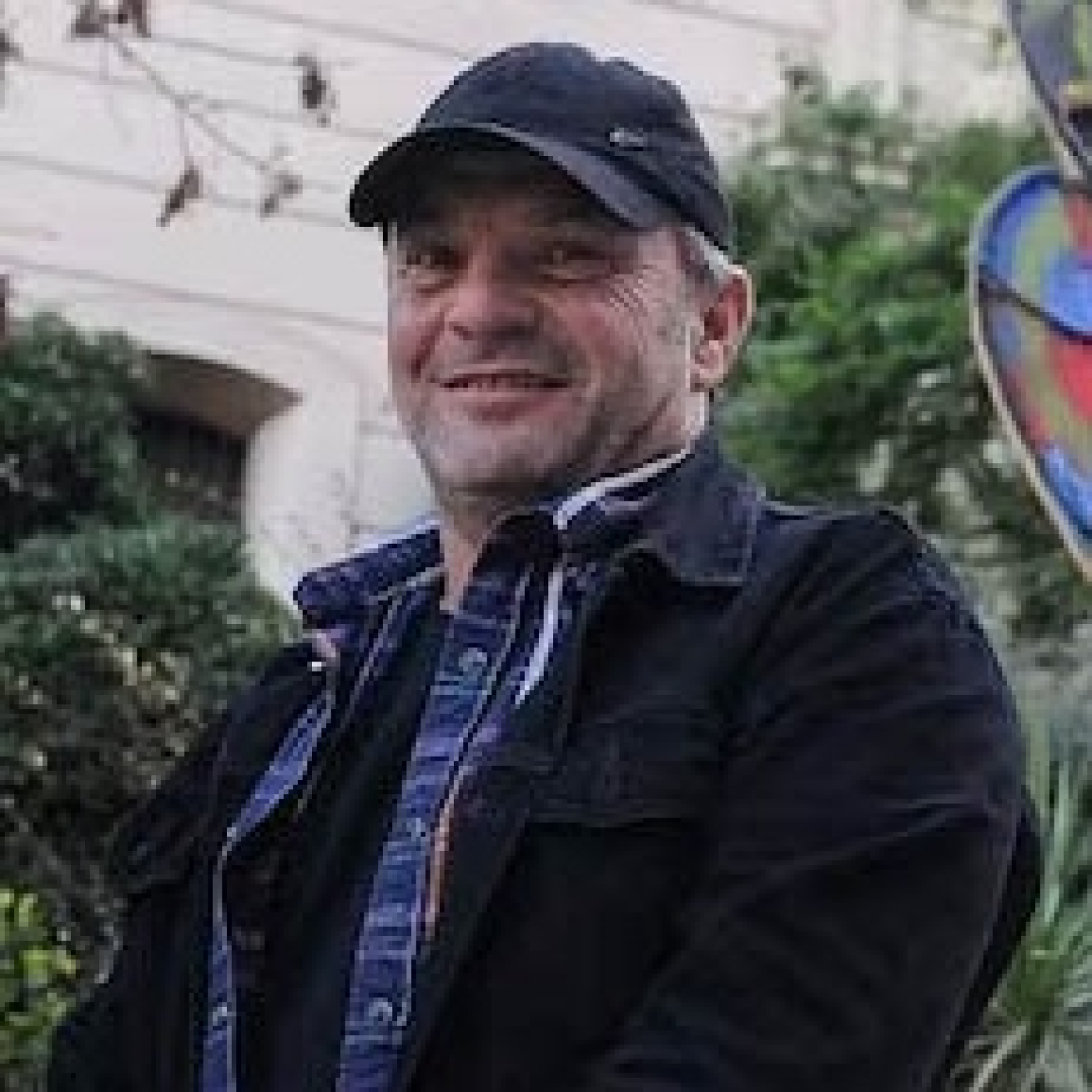 Walter Peña (Escritor, director, actor, gestor cultural) In Loco episode artwork