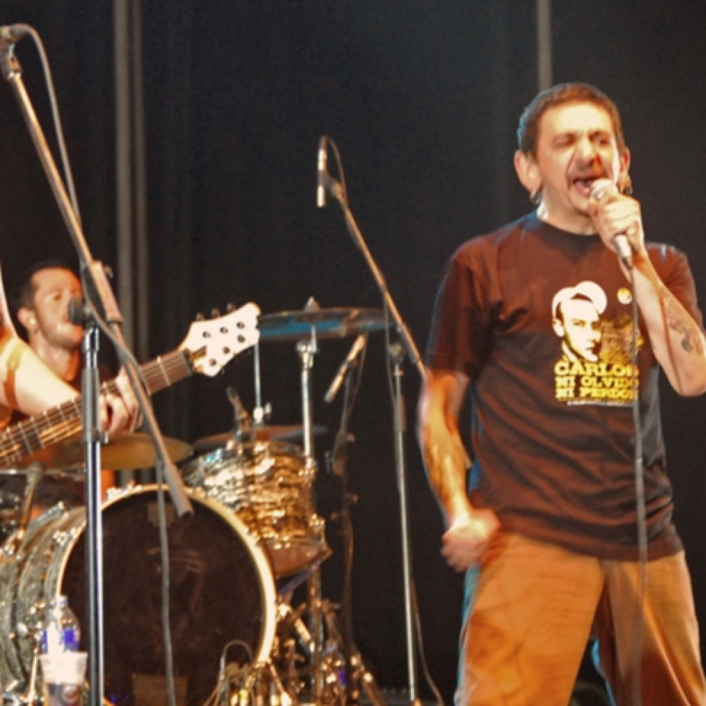 MANERAS DE VIVIR 2001