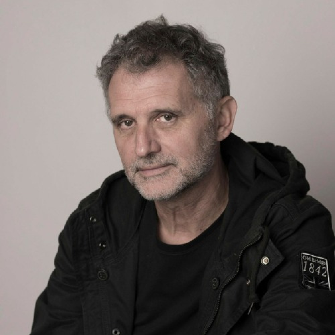 Sergio Pujol sobre María Elena Walsh episode artwork