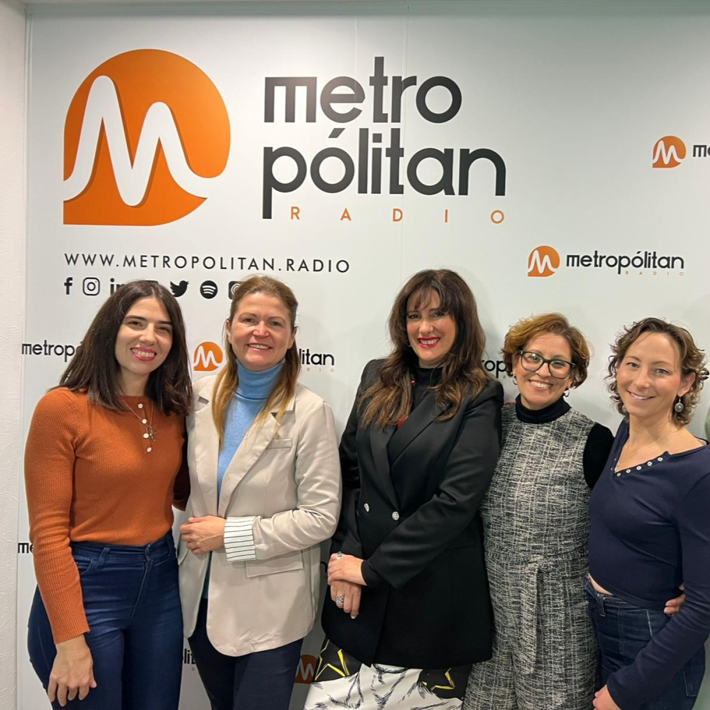 'A través del espejo' con Almudena Sánchez y Carmen Arqués