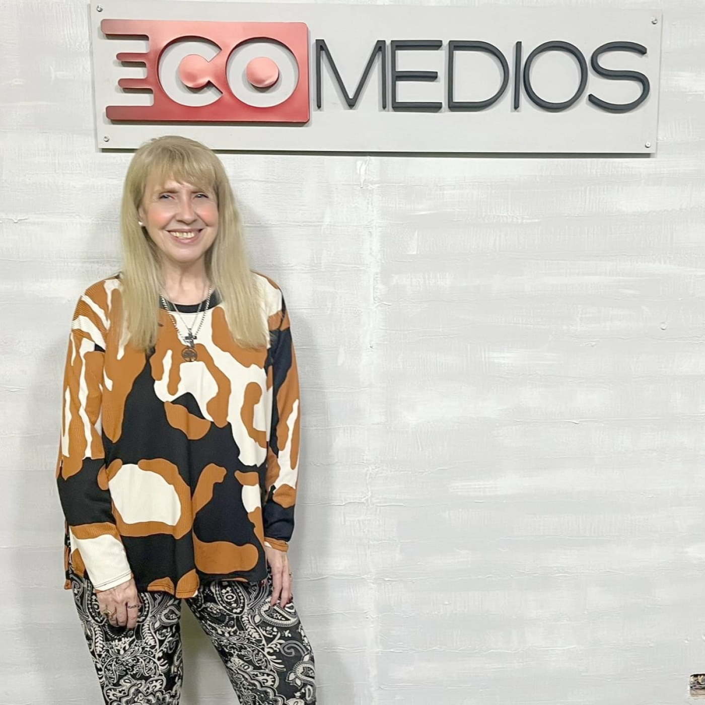 ALMAS GEMELAS LUZ PARA DAR con Maryhel Carmody y Equipo 14-10-2025.mp3
