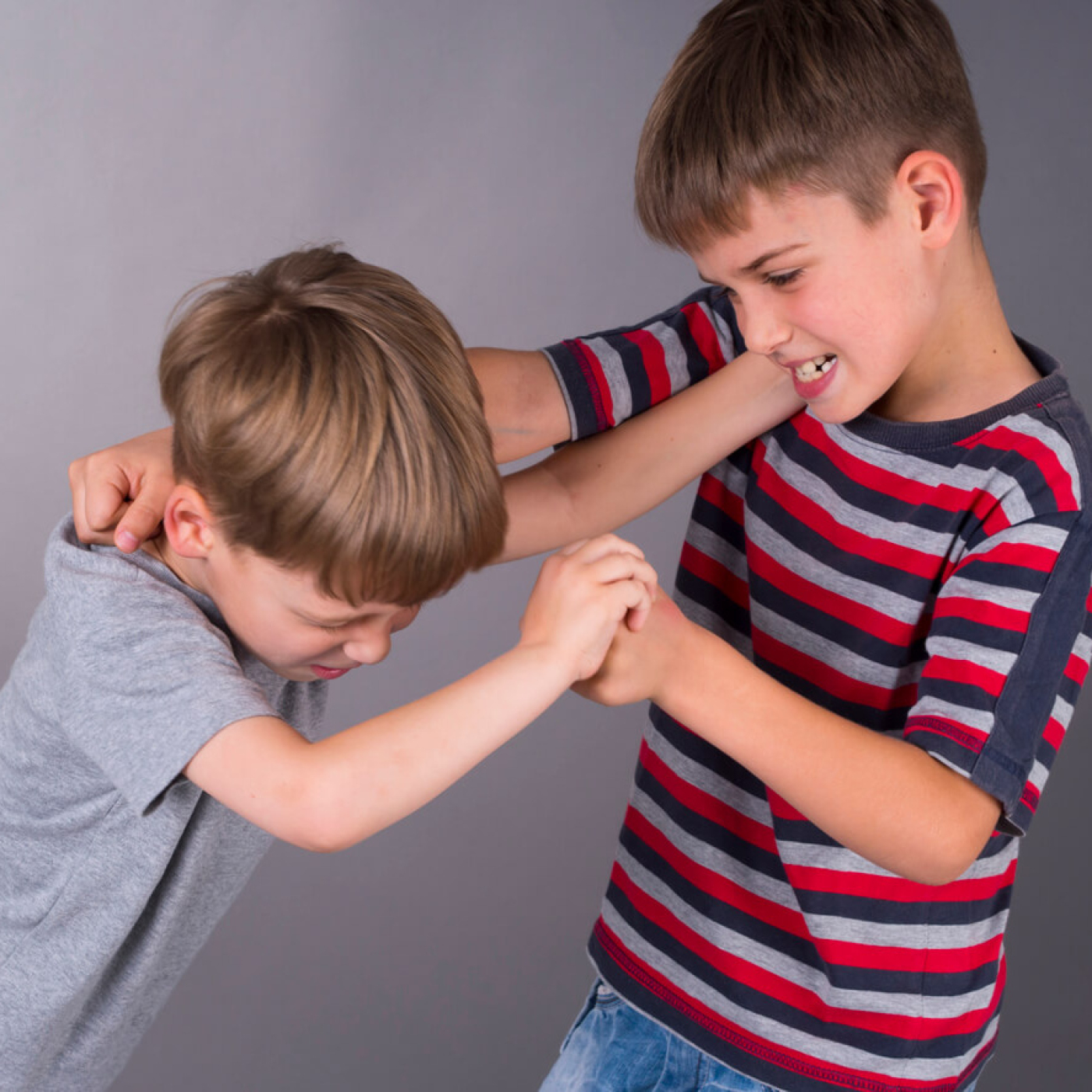 ¿Conflicto o agresión? Pasos para mediar en una pelea de niños