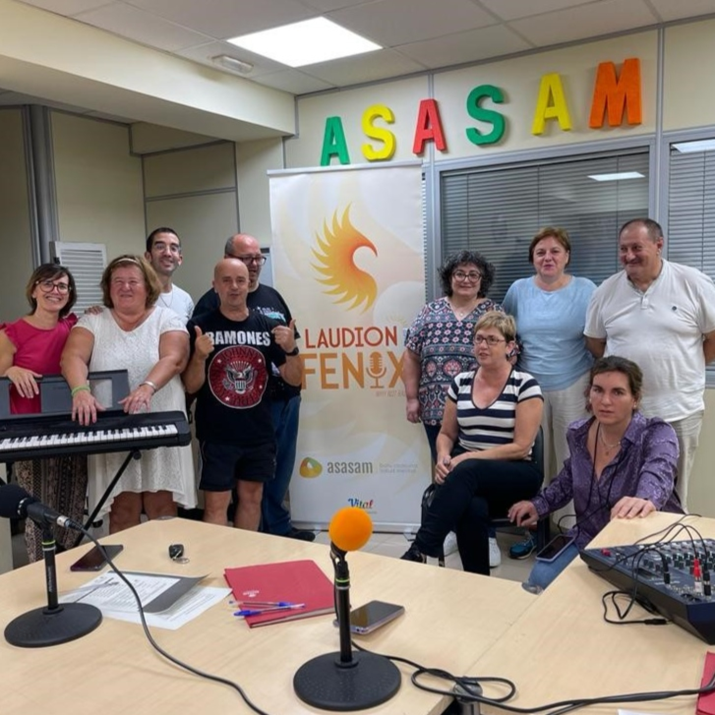 PROGRAMA DE RADIO LAUDION FÉNIX