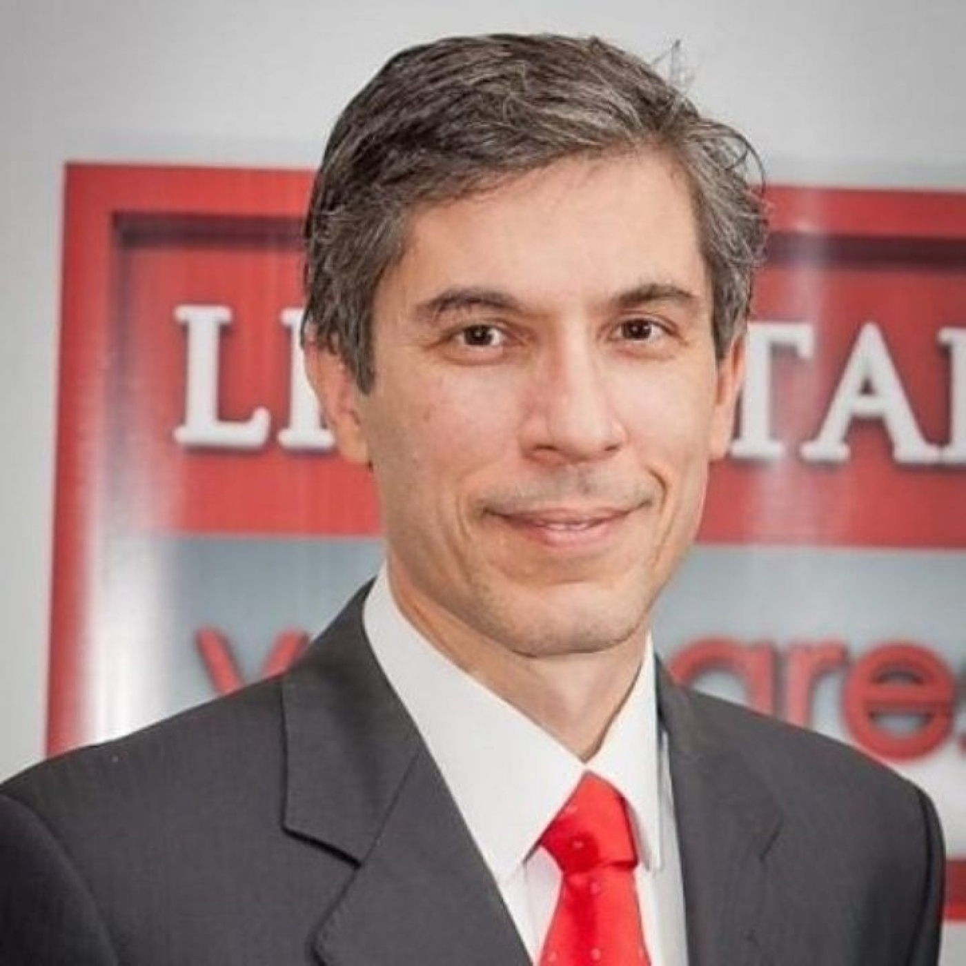 Agustín Etchebarne @aetchebarne (Economista, Director General de la Fundación Libertad y Progreso) Te Cuento