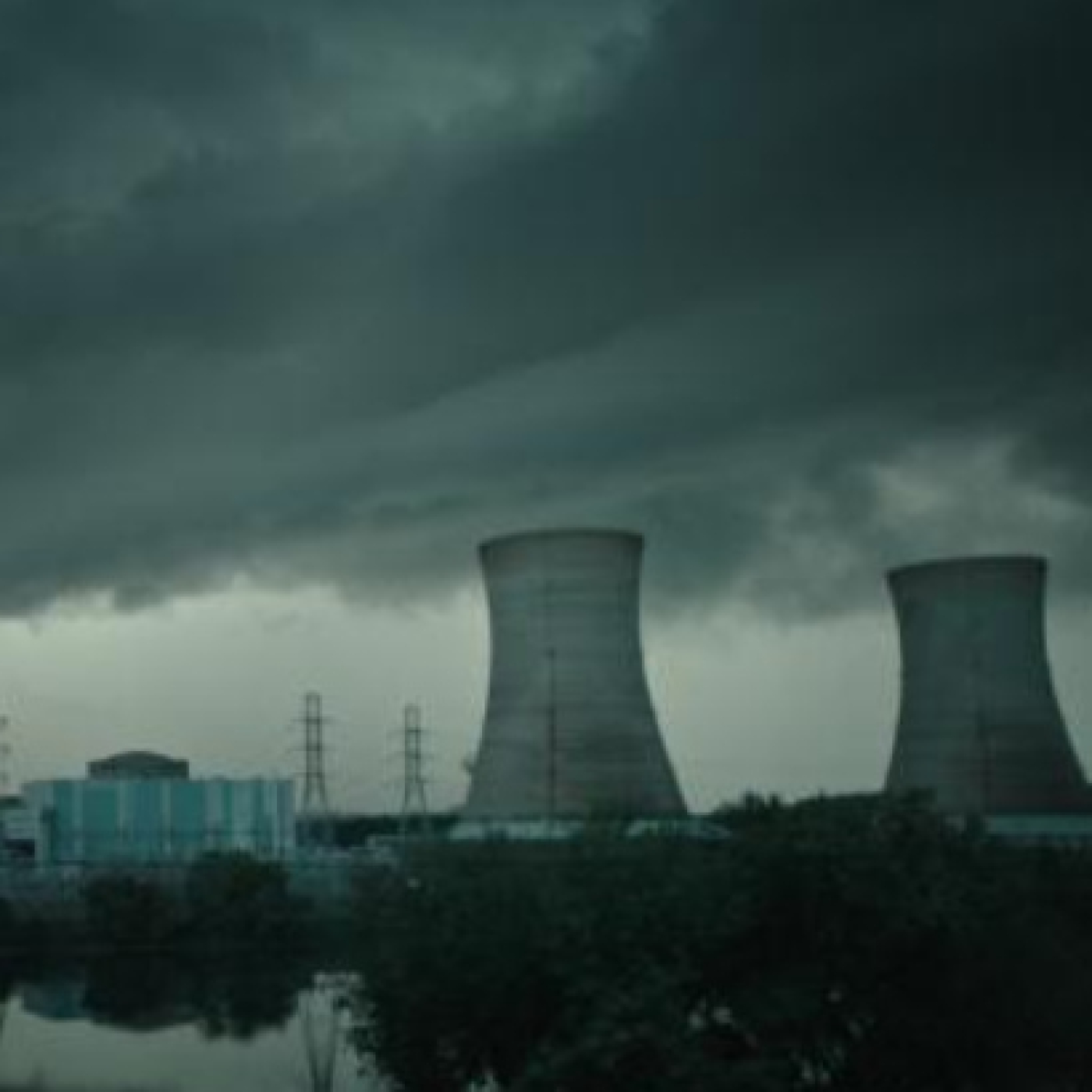 Accidente nuclear: El accidente · Las mujeres y los niños primero