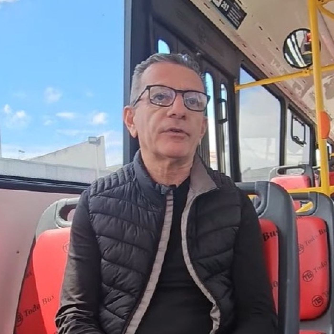 Estudio 2 - FM 105.9