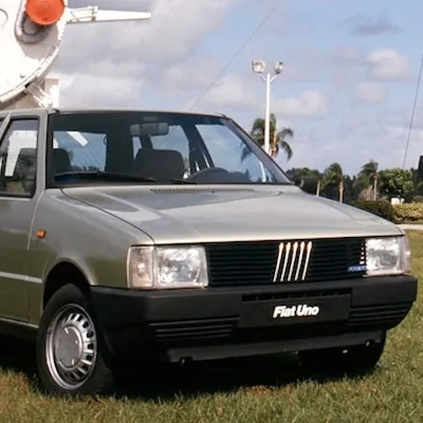 AMR Cap. 30: Cuando la técnica y las prestaciones vendían coches.