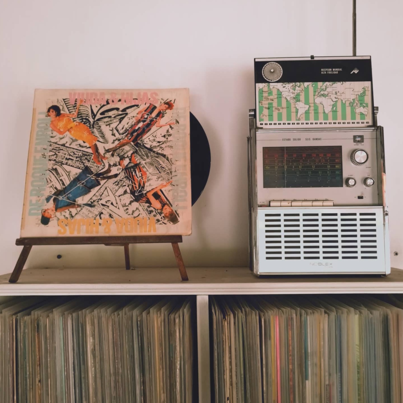 Los discos se escuchan enteros