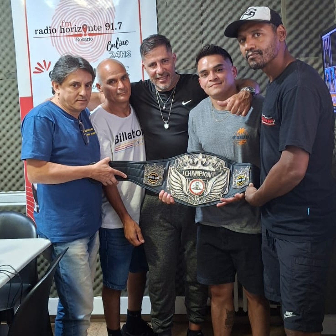 HOY EL INVITADO ES LEANDRO "LA JOYA" MEDINA BOXEADOR PROFESIONAL DE LA CIUDAD DE ROSARIO. episode artwork
