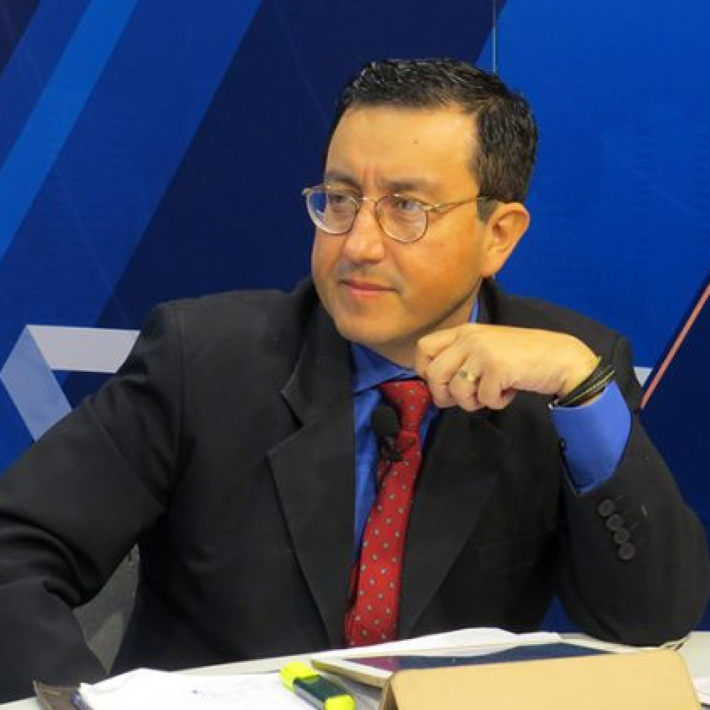 Glatzer Tuesta – Editorial 09 de enero de 2023 episode artwork