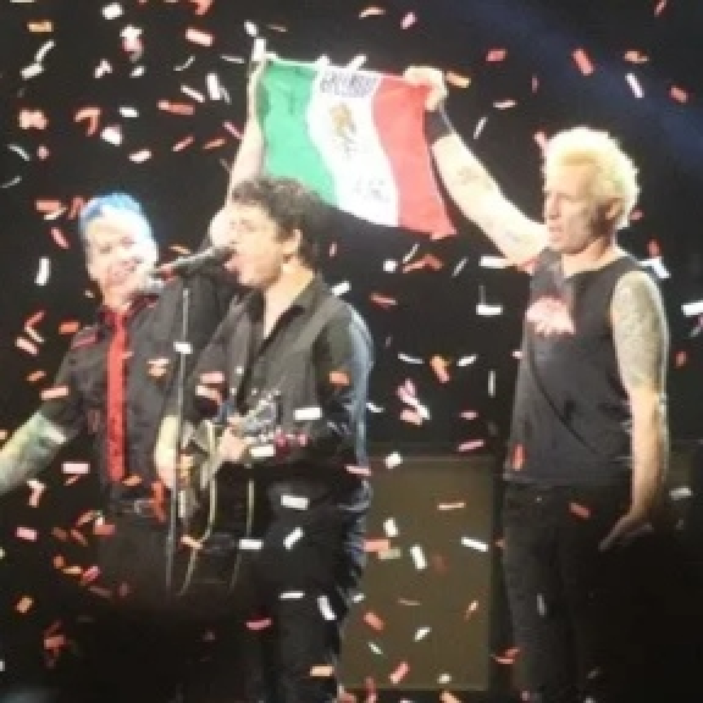 ¡Viva México! Oasis emociona al lanzar la etapa latinoamericana de su gira de reunión. episode artwork