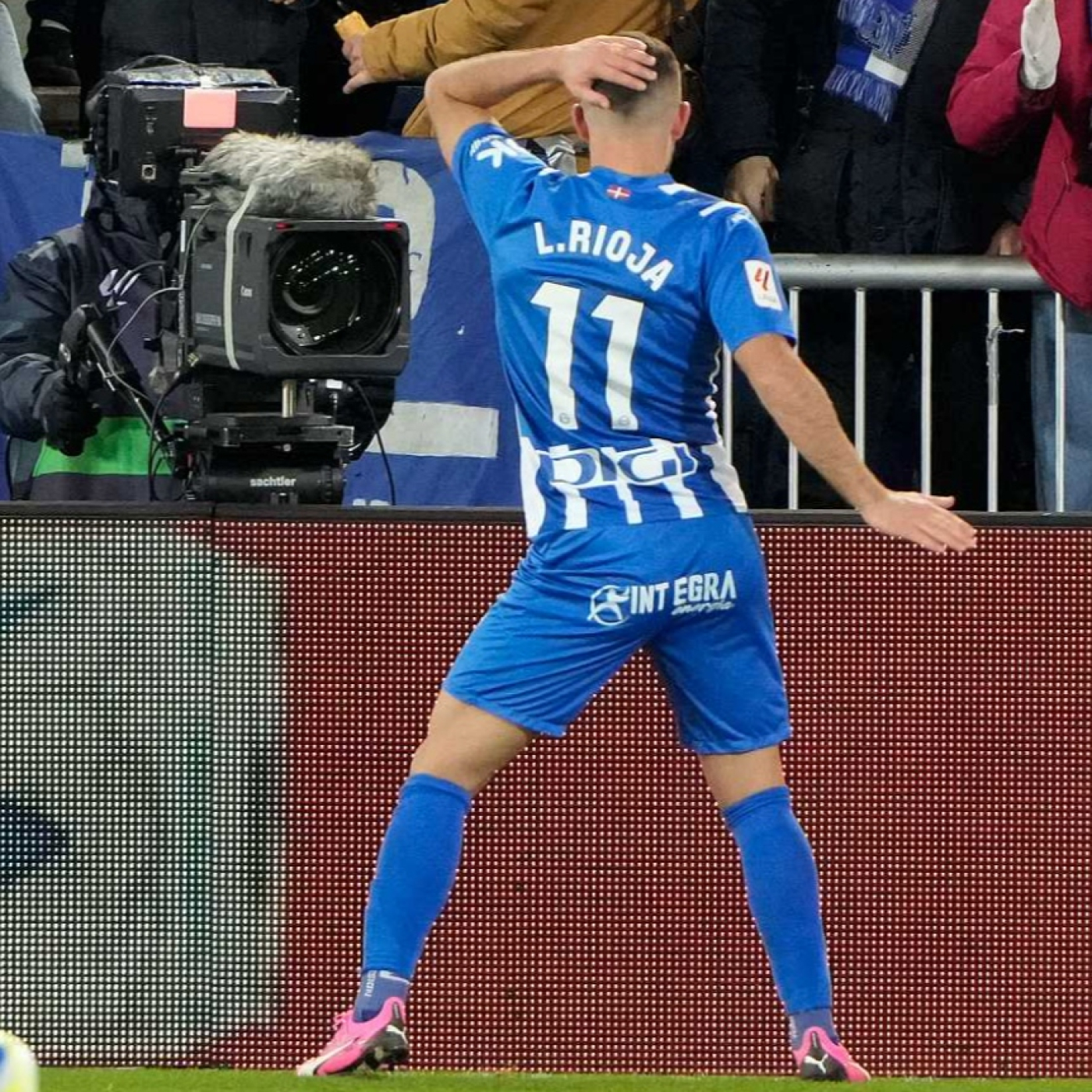 En Corto y al pie. Tu podcast sobre el Alaves