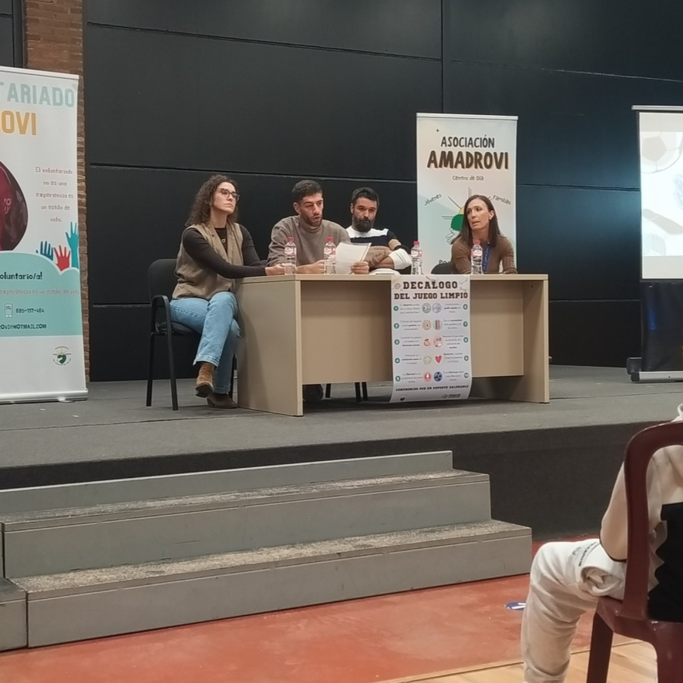 INFORMACIÓN, FORMACIÓN, TESTIMONIOS Y ALTERNATIVAS EN LA PRIMERA JORNADA "JUEGO LIMPIO" ORGANIZADA POR AMADROVI. episode artwork