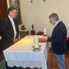 embed image