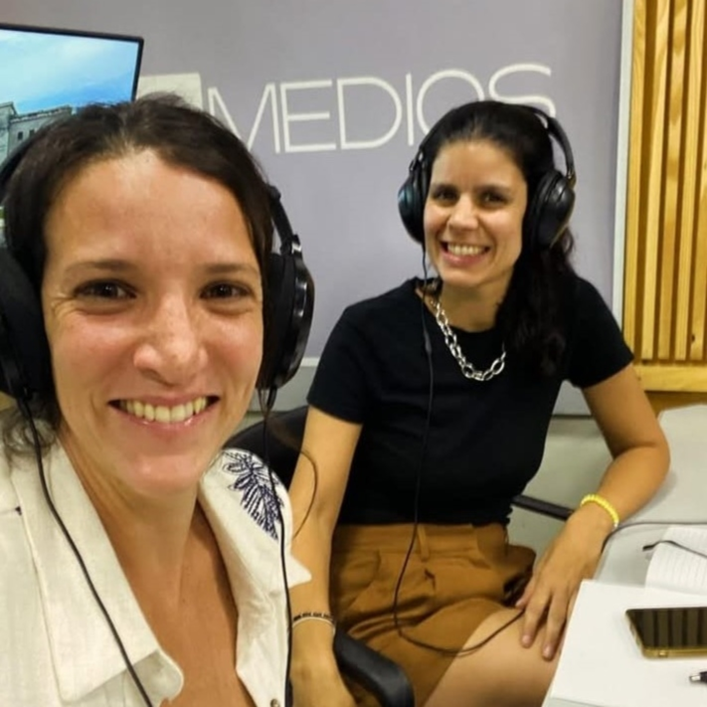 MUJERES TODO TERRENO con Andrea Glikman y Belèn Fernàndez 31-7-2026 episode artwork