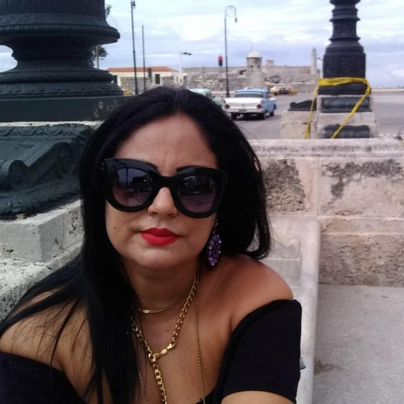 COLUMNA CUBA CORALYS BELLAS EL CLUB DE LA PLUMA 17-4-2022