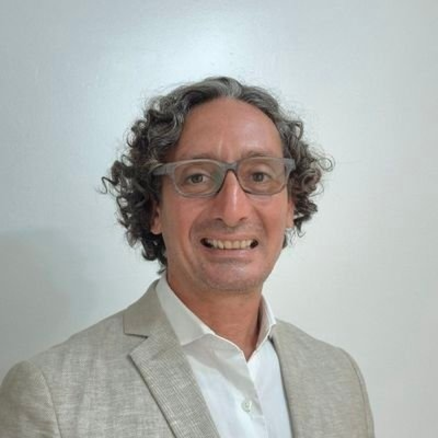 Emiliano Cagnacci @EmiCagnacci (Secretario General de ADUBA @ADUBAArgentina ) Nada Personal @animessina