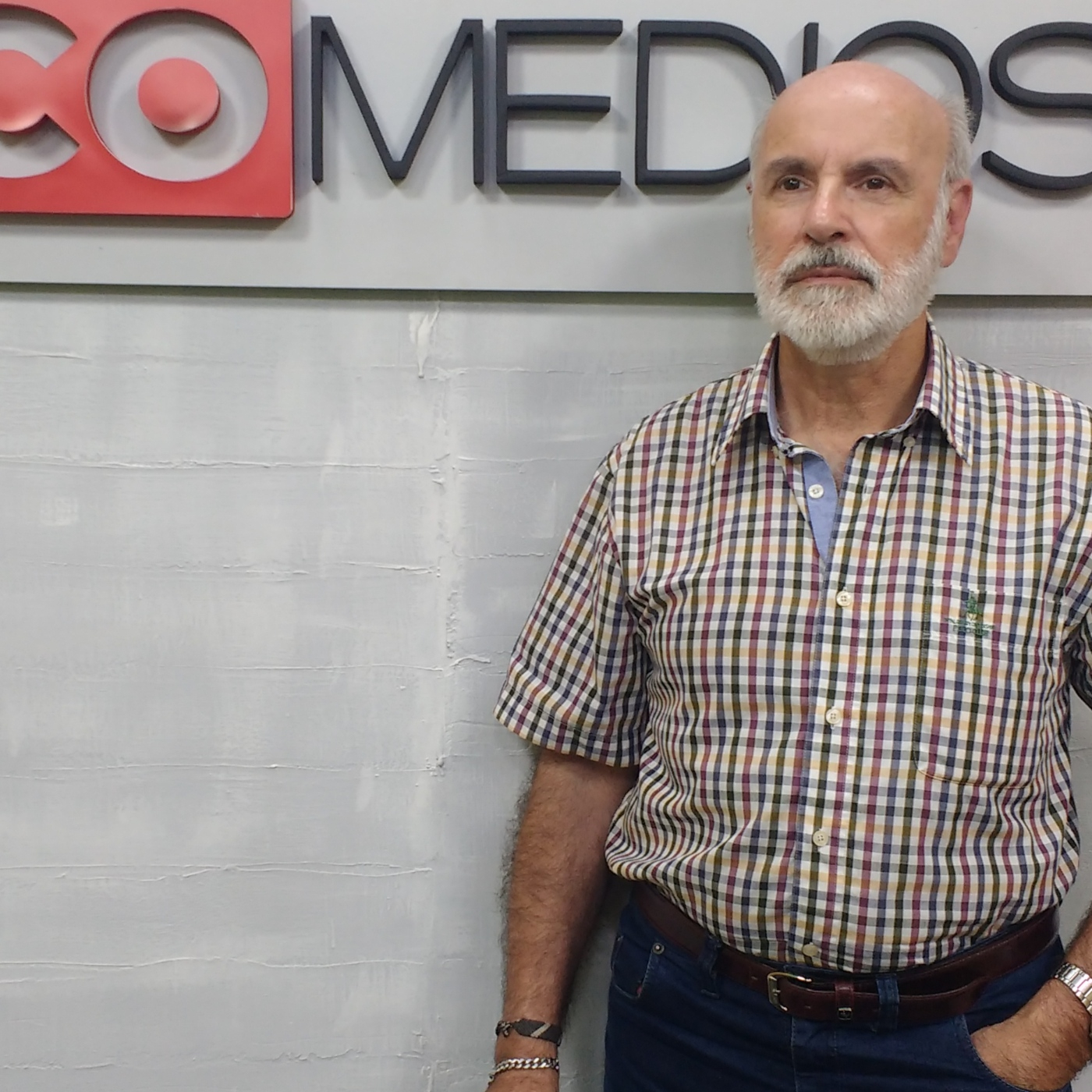 RADIOFOTOS con Santiago Magrone 15-8-2025.mp3