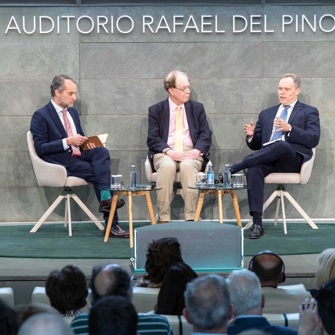 Diálogo entre Tim Congdon, Daniel Lacalle y Juan Castañeda- versión en español