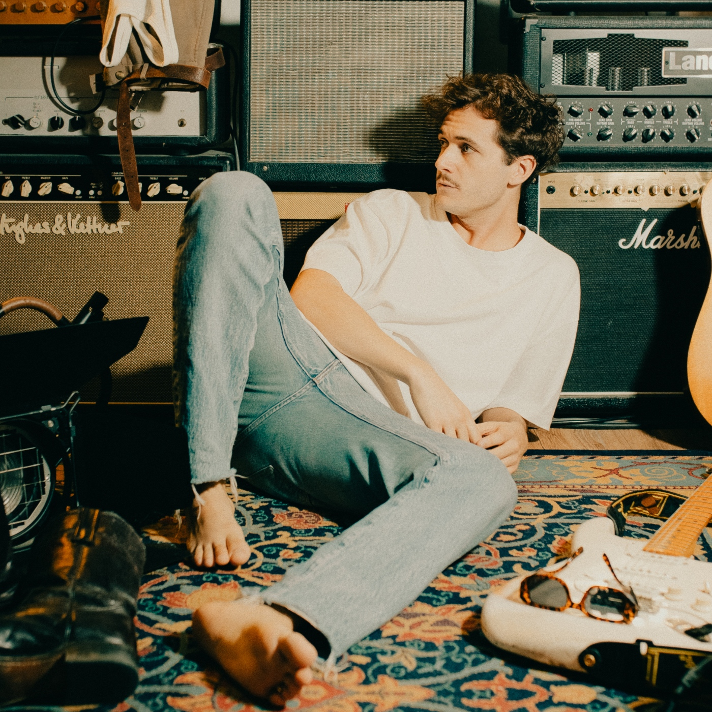 Delacueva rompe la etiqueta “artista”.