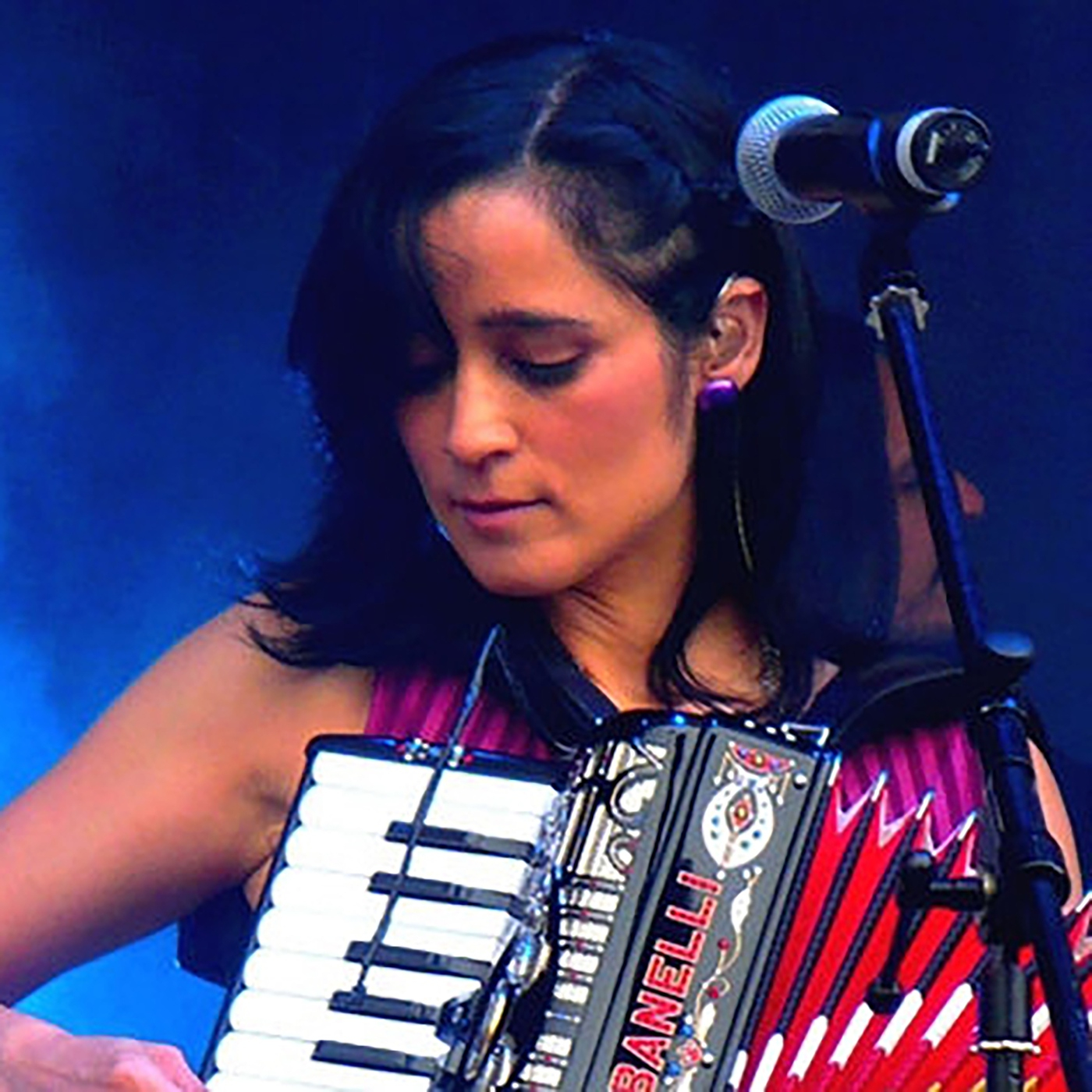 Julieta Venegas (Love is Love) MIXEDisBetter Show episode artwork