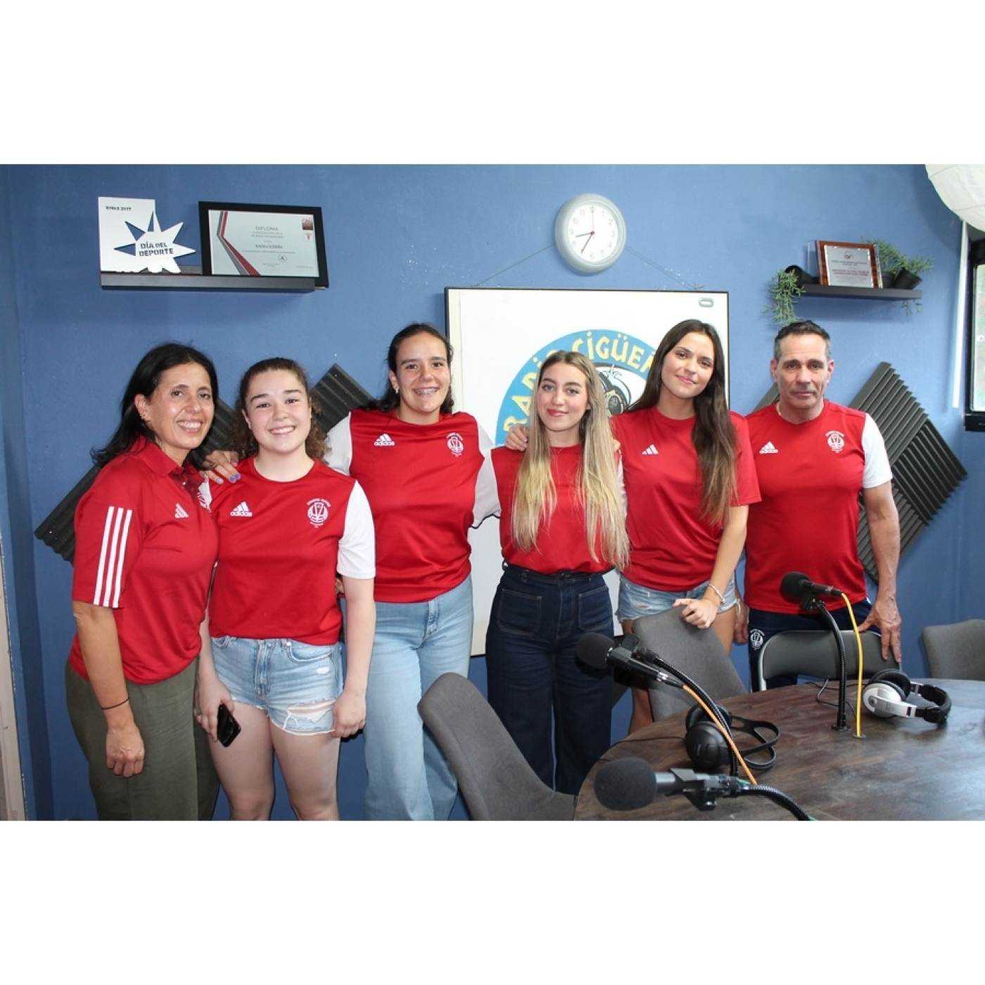 28-05-24Entrevista a nadadoras y técnico de waterpolo Ciudad de Rivas episode artwork