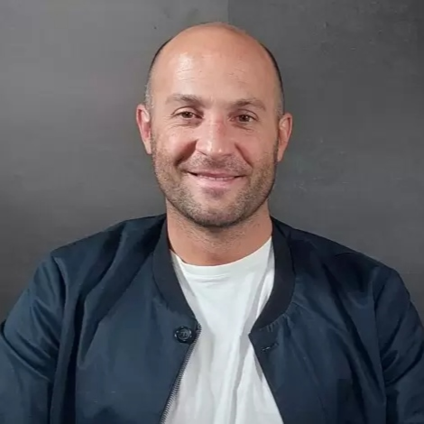 Iñaki Apezteguia @iapezteguia (Especialista en criptomonedas y Fundador de Crossing Capital) La Picadita de los Sábados