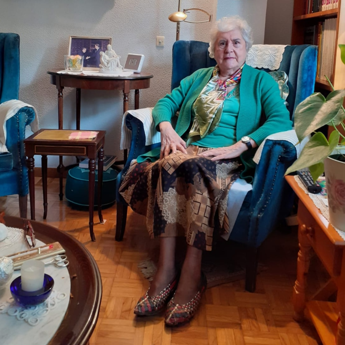"El Rincón de la Poesía", con Charo Báguena Molina (2x03) (24-01-2024) episode artwork