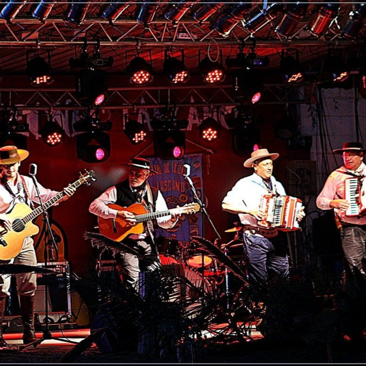 Entrevistas en Folclore con Estilo