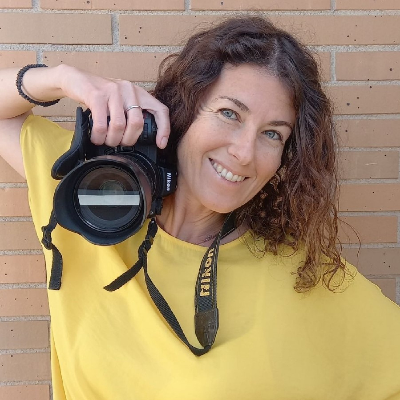 El Recreo Laura Delgado: La Fotógrafa del moño