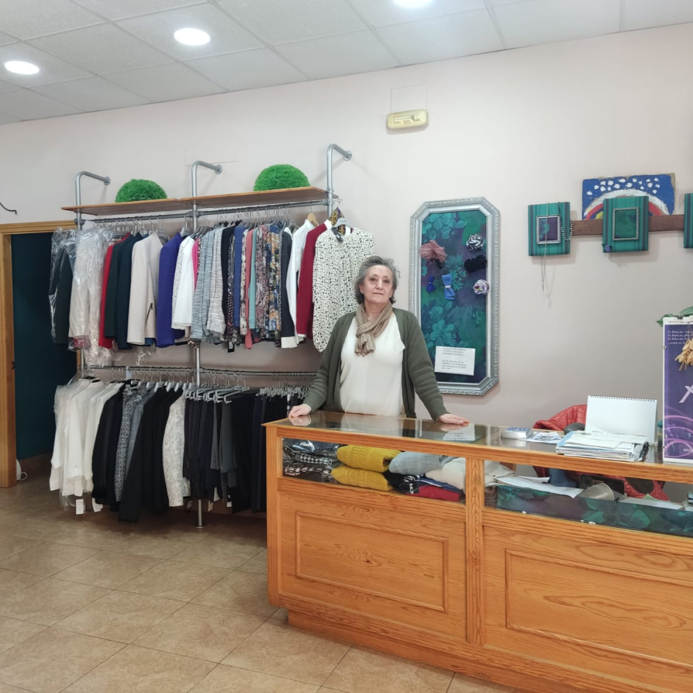 Entrevista con Teresa, gerente de Abril Moda Mujer de Quintanar de la Orden episode artwork