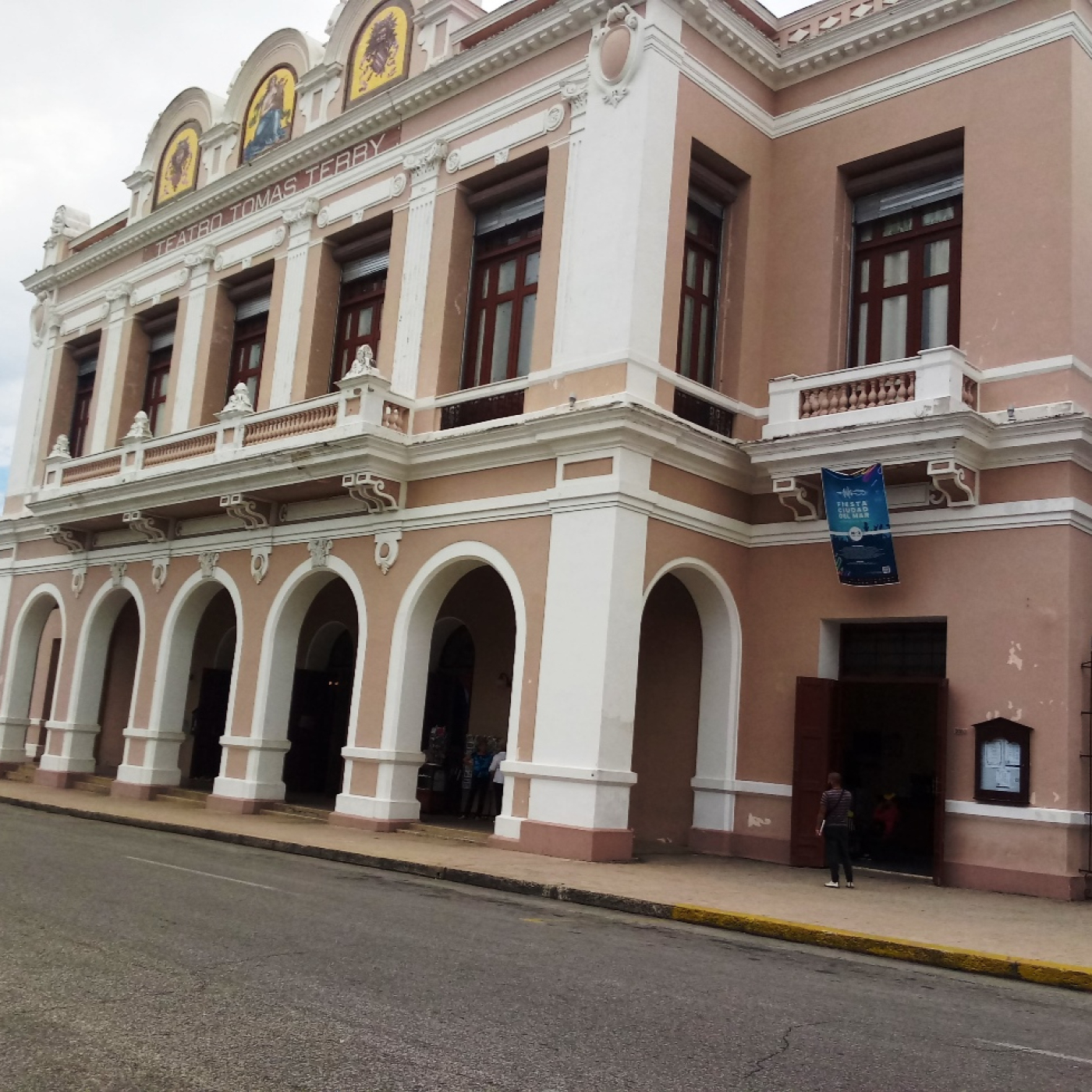 Teatro Terry de Cienfuegos subsede del Festival Internacional de las Artes Folk danza 2024