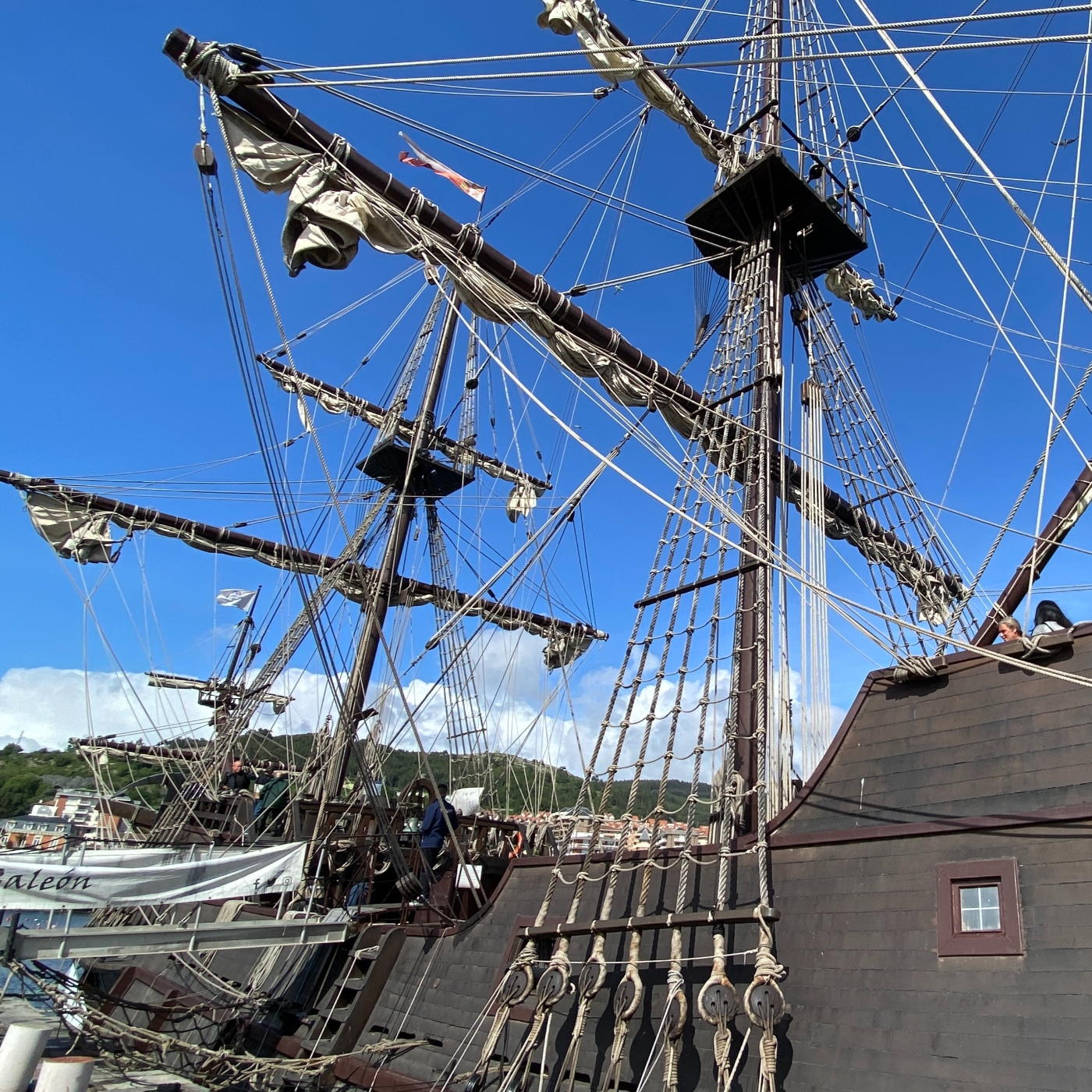 Recorrido por el Galeón Andalucía, atracado en el puerto de Castro episode artwork