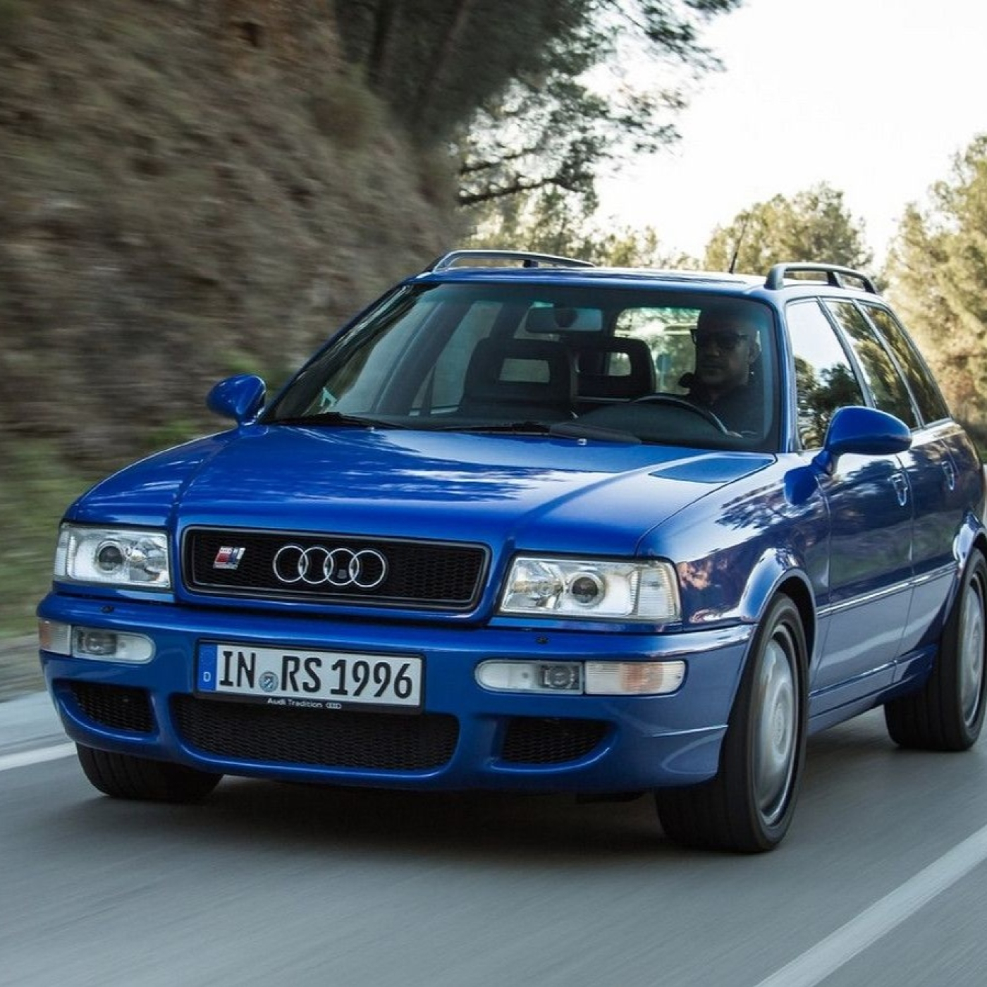 AMR Cap. 111: Motores V6 y tracción total, de moda