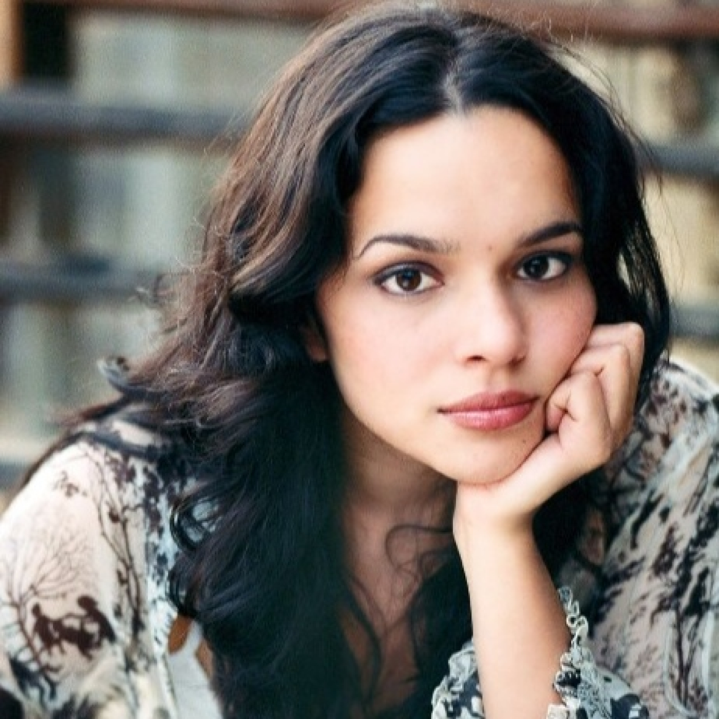 Microespacio con Norah Jones - 07-12-23 episode artwork