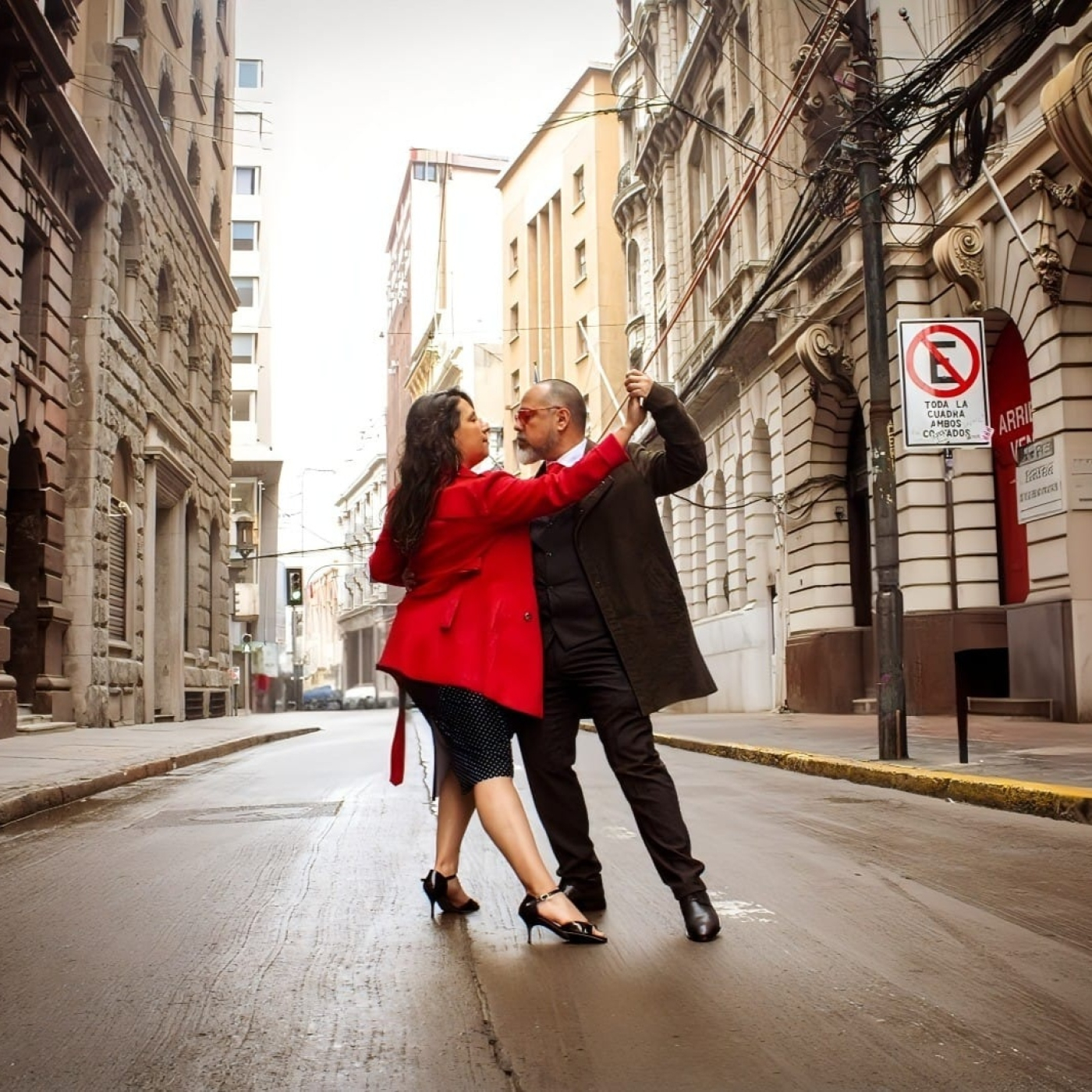 “DÍMELO BAILANDO”, UNA TERAPIA PARA PAREJAS AL RITMO DEL TANGO episode artwork