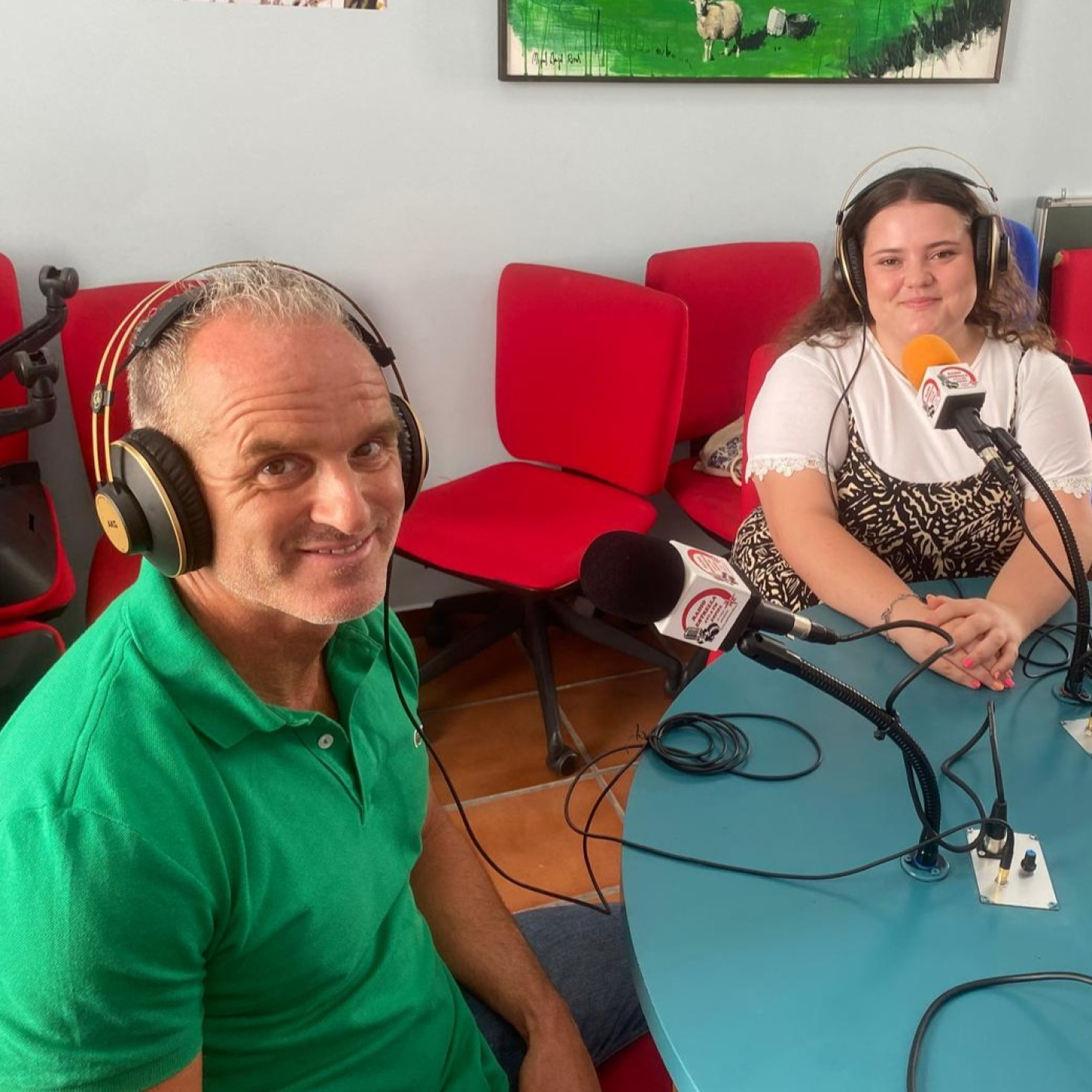 Radio Estrella 107.2 FM)