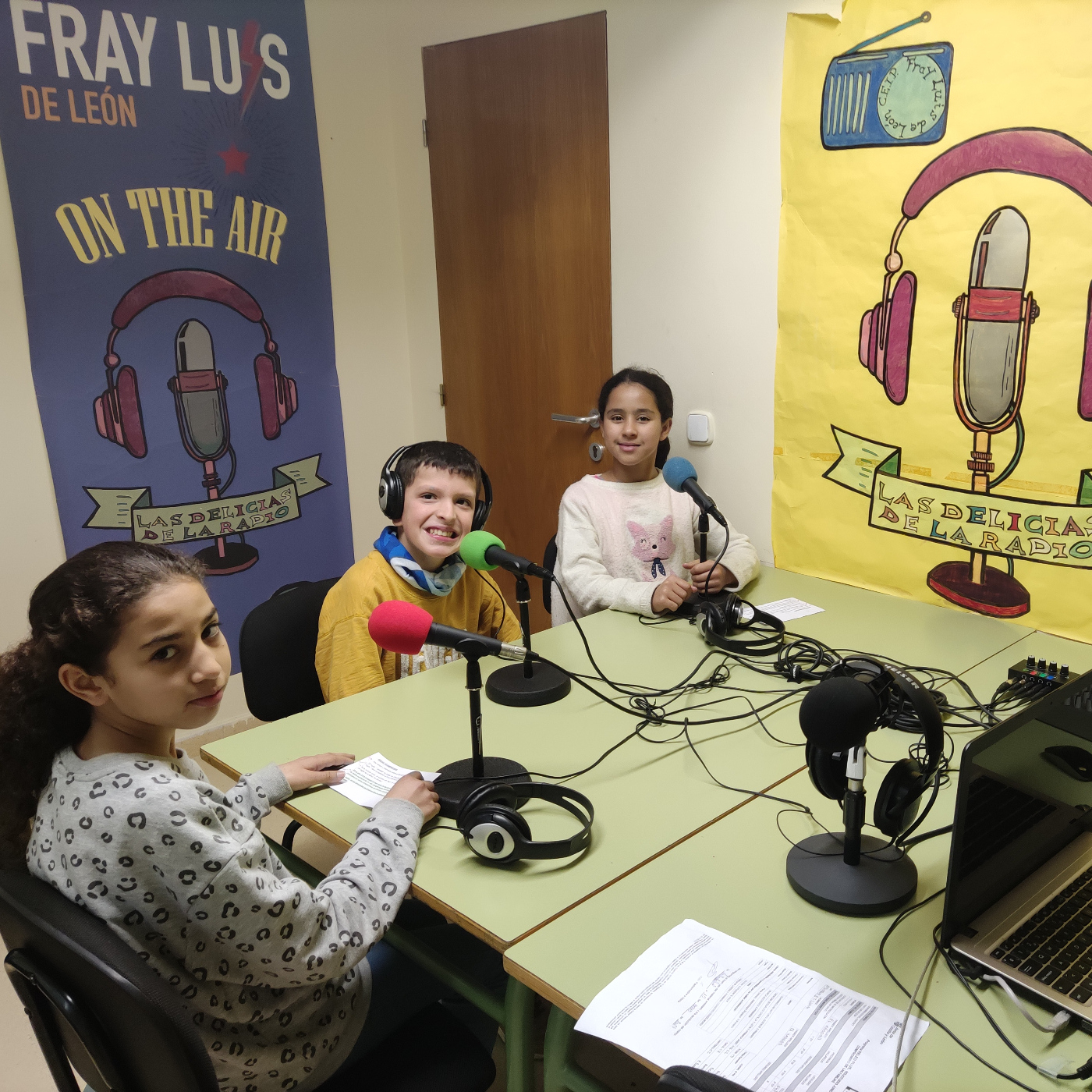 LAS DELICIAS DE LA RADIO