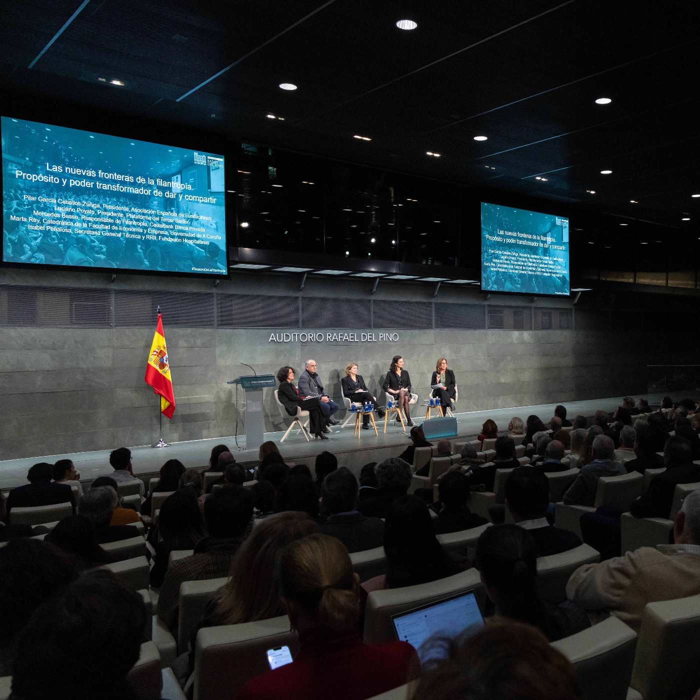 Diálogo entre Pilar García-Ceballos, Luciano Poyato, Mercedes Basso, Marta Rey e Isabel Peñalosa