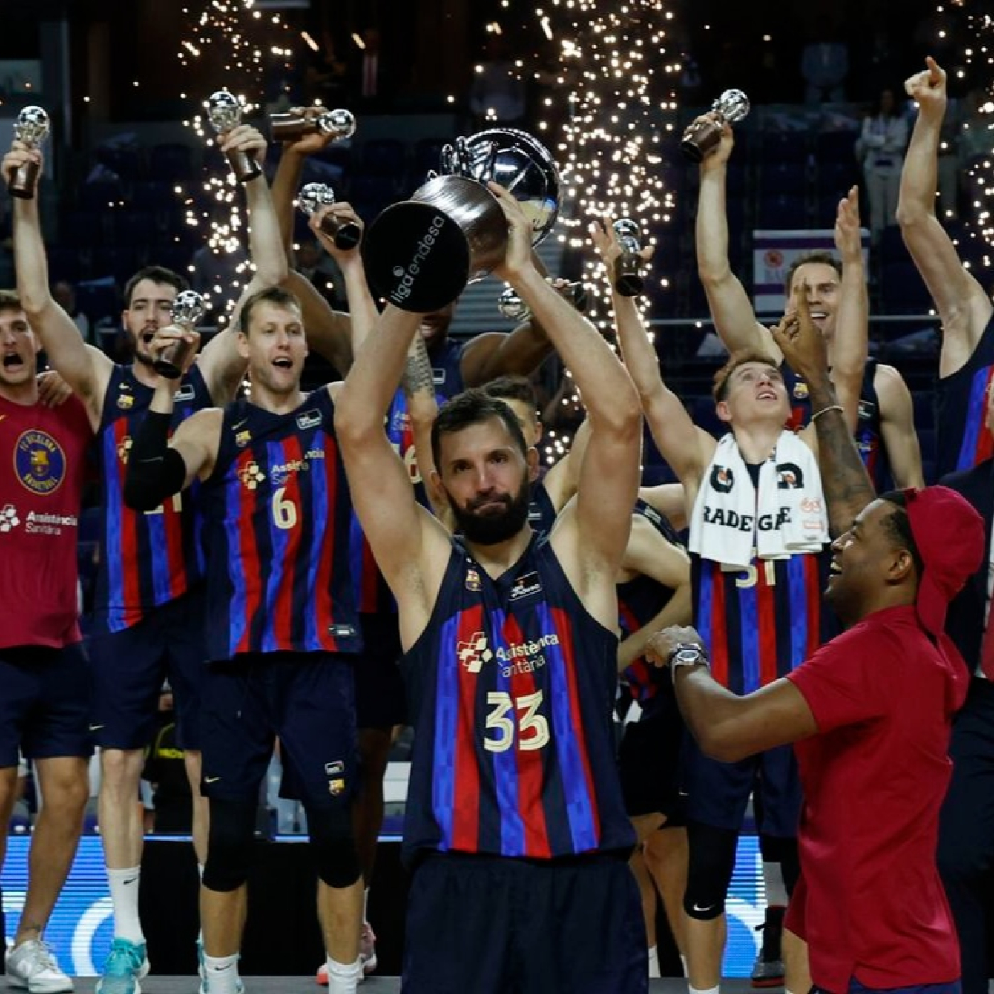 Basket Entrecomillas