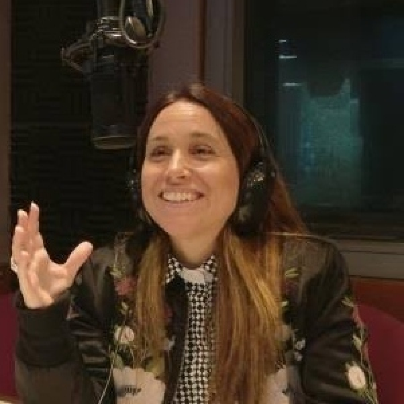 "5/5 Cinco Barra Cinco": Daniela Blanco, ganadora de la beca Pulitzer por su trabajo con mujeres indígenas episode artwork